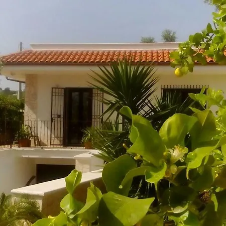 Maya Holiday home *